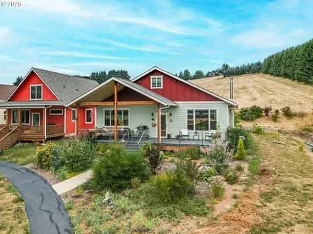 🏡 Been dreaming of cohousing life? 
There&rsquo;s a new opening at Green Grove! 🌿

✨️A gorgeous 2-bed, 1-bath single-story home thoughtfully designed with vaulted ceilings, Mt. Hood views, cozy wood stove, sun-filled windows, lush landscaping, sola