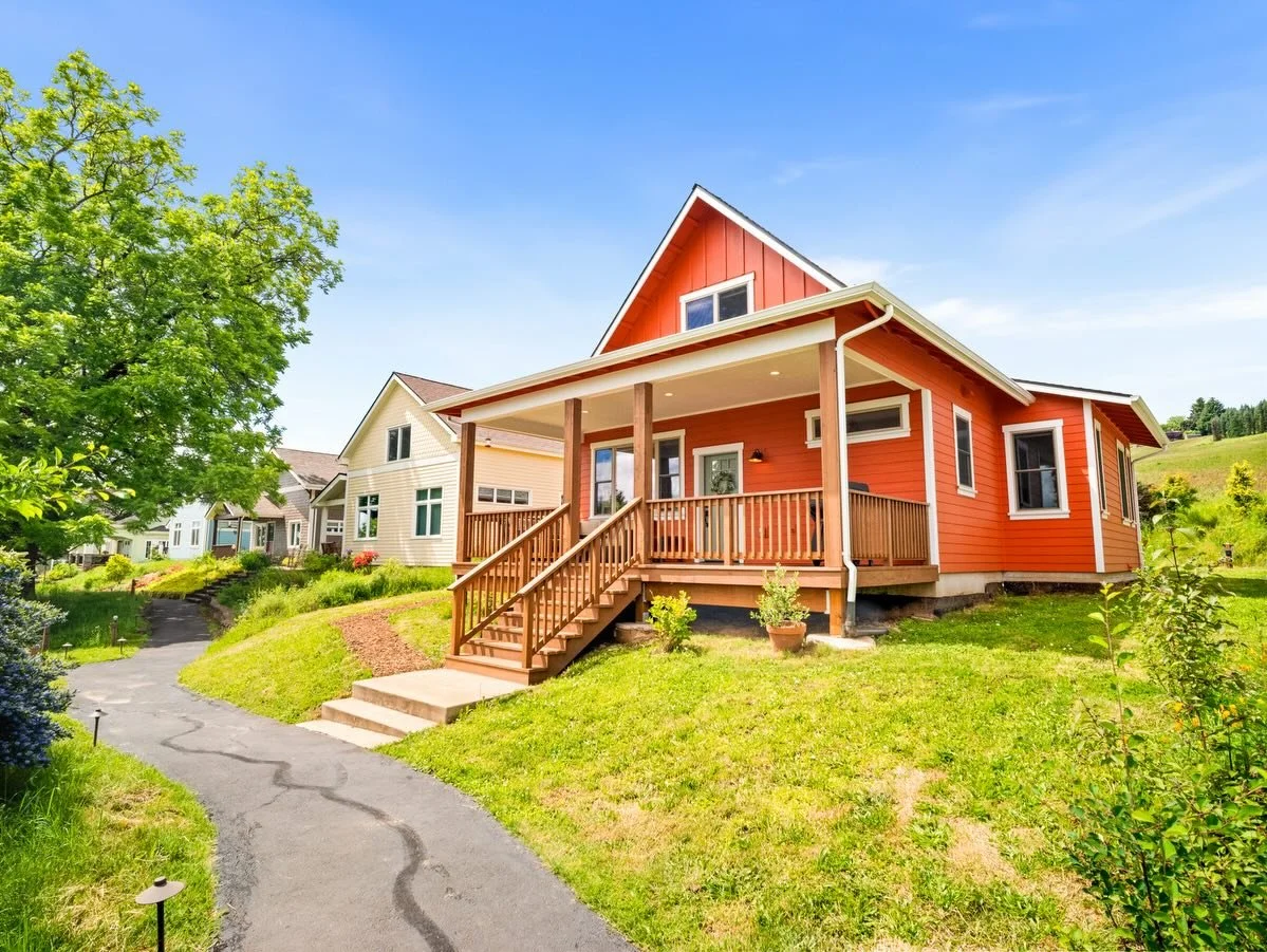 💚 Green Grove has a new opening! (3 bed / 2 bath)

Experience the joy of community living on 5 acres of gardens and shared spaces in Forest Grove. Beautiful two-story 3-bed, 2-bath farmhouse-style home with Mt. Hood views, abundant natural light, ba