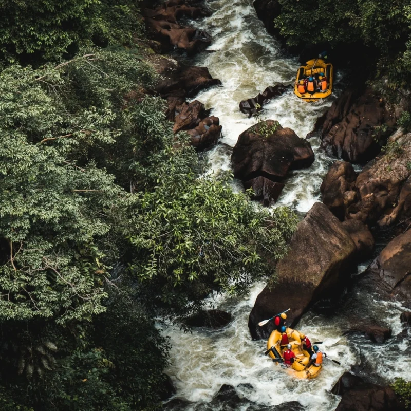rafting.jpg