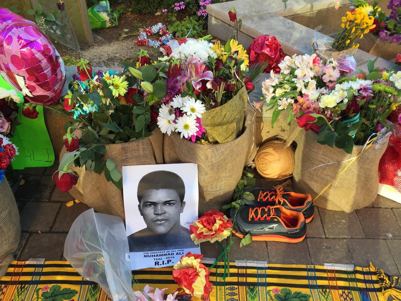 Ali touched the lives of so many. Tribute sites like these allowed people all across the world to mourn his passing.