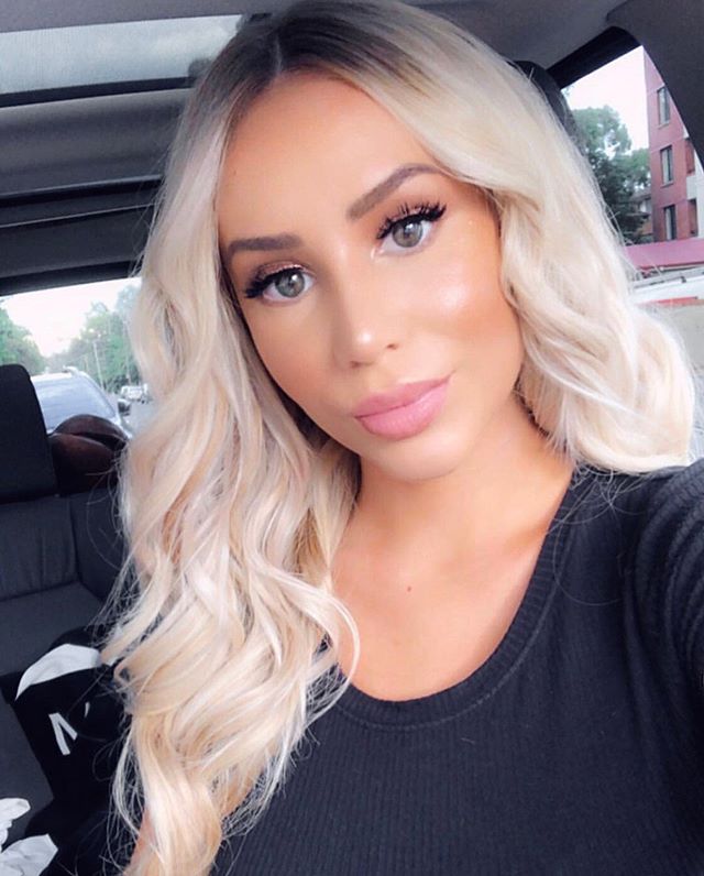 CLIENT SELFIE 🤳🏻 barbie waves on our doll @bella_marcellos ✨ #cheveuxbyanthonyanjoul