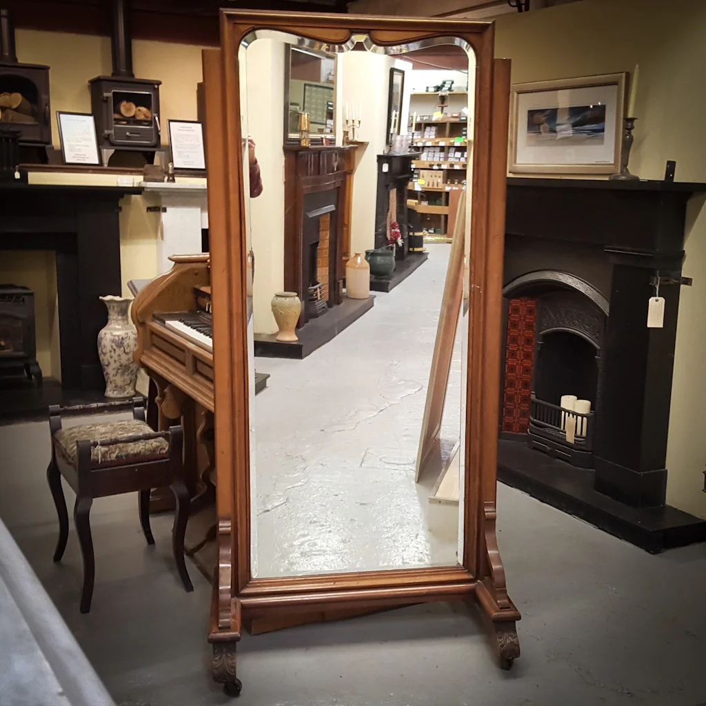 Cheval Mirror 0739.jpg