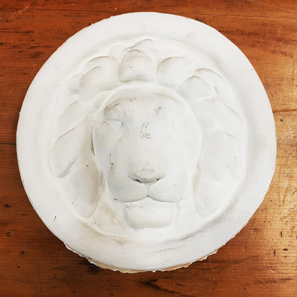 1407 Plaster Lions.jpg