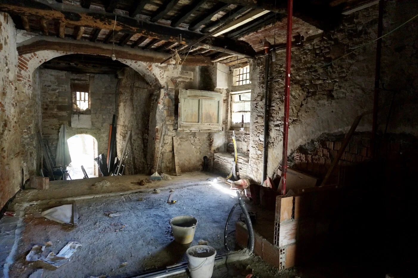 Expat Stories: Marie & Lorenzo Remodel a 12th Century Home in Tuscany
