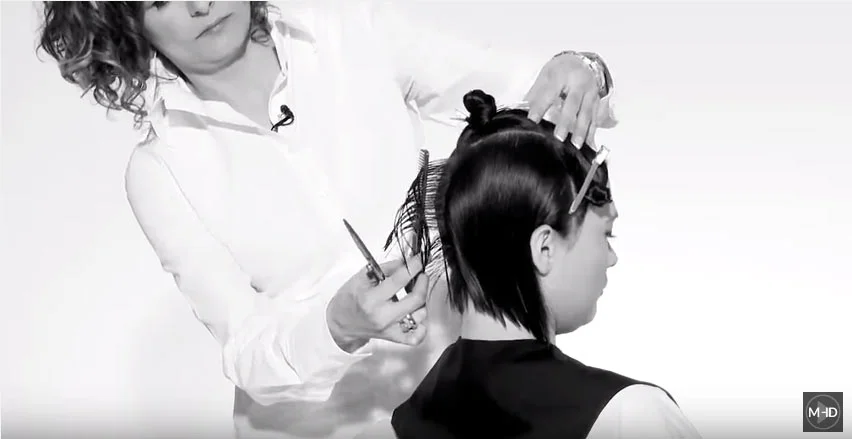 Jazz_Fosker_hairdressing_Educator_and_Business_Consultant_video_thumbnail02.jpg