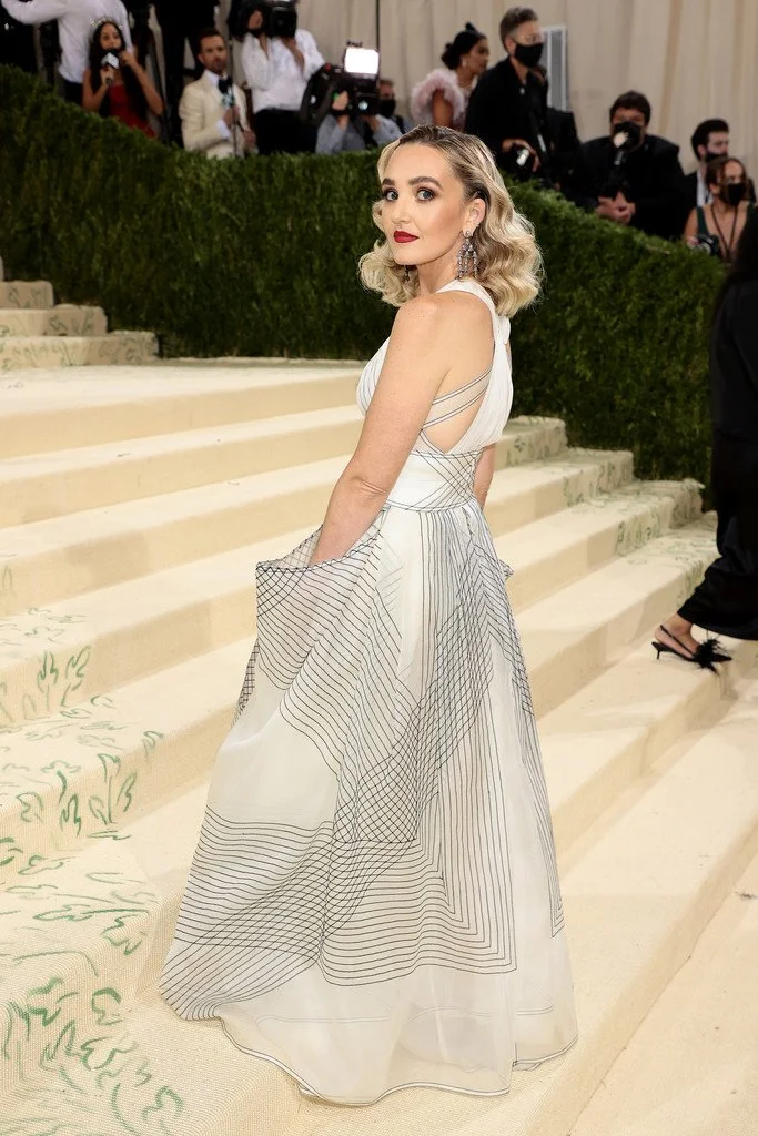 Chloe+Fineman+2021+Met+Gala+Celebrating+America+XlUTJ6h_X-Vx.jpg