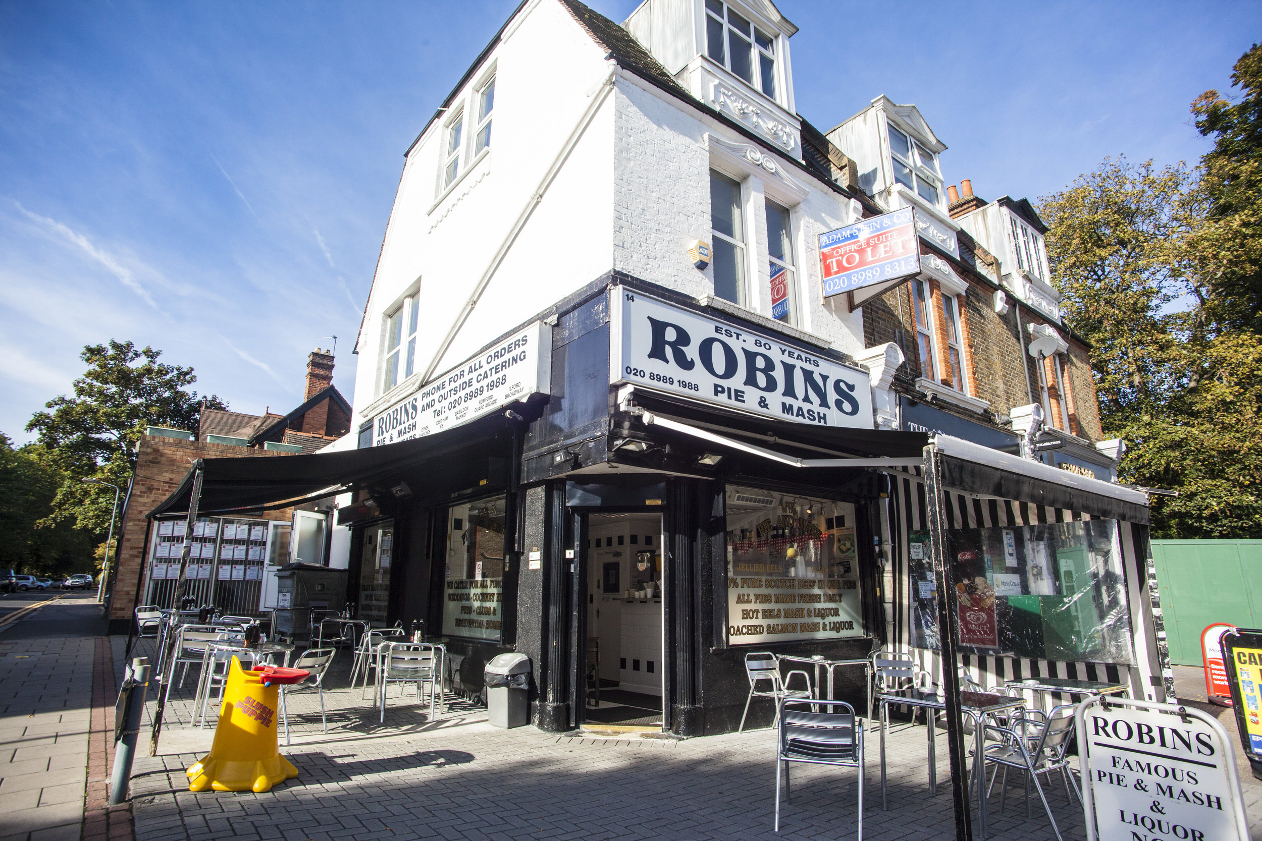 ROBINS_WANSTEAD_18.jpg