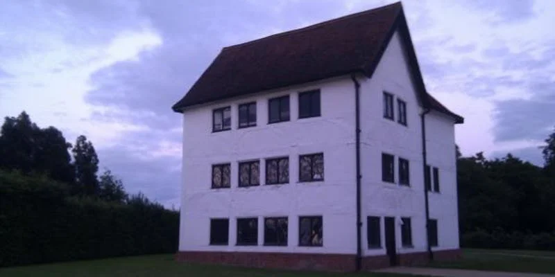 Chingford Hunting Lodge.jpg