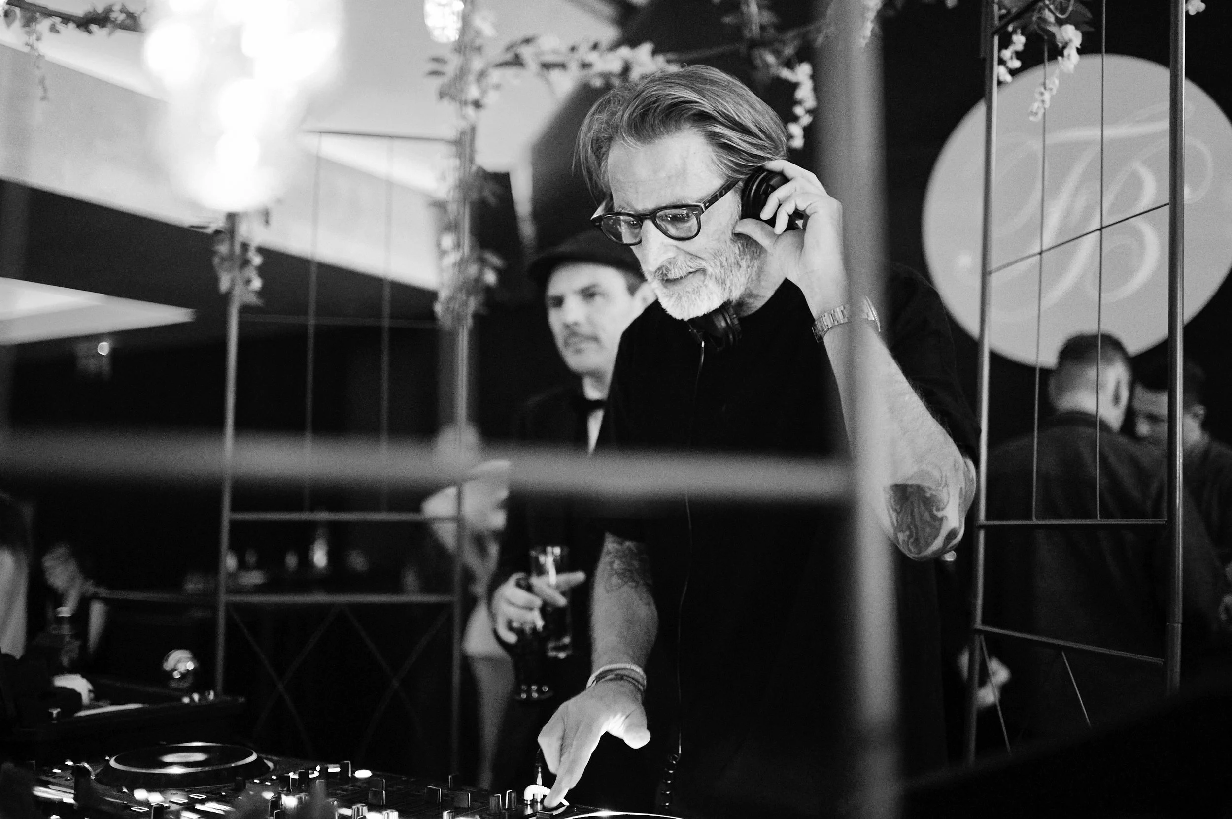 Folies_20th_BW_210.jpg