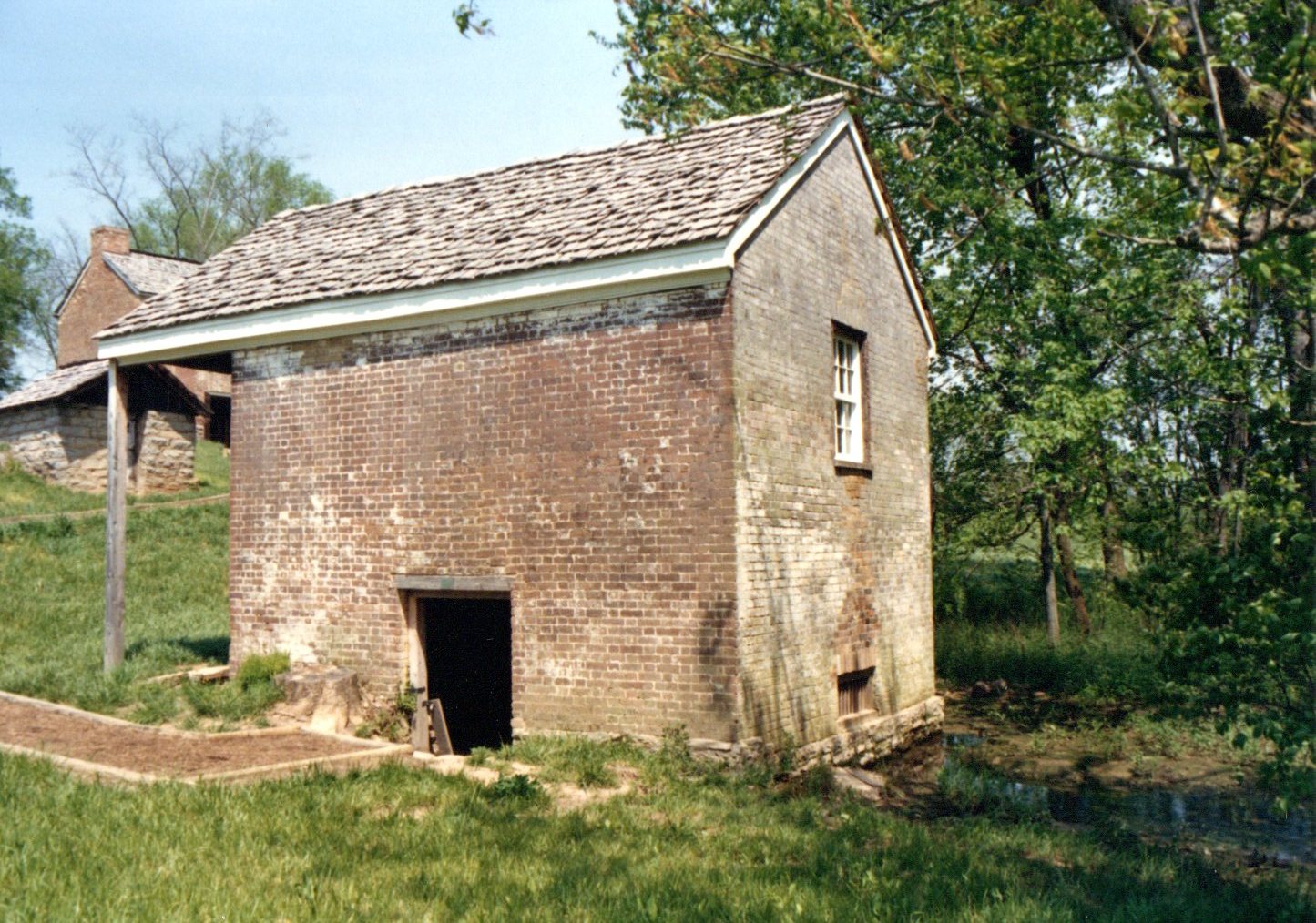 Springhouse, 1989