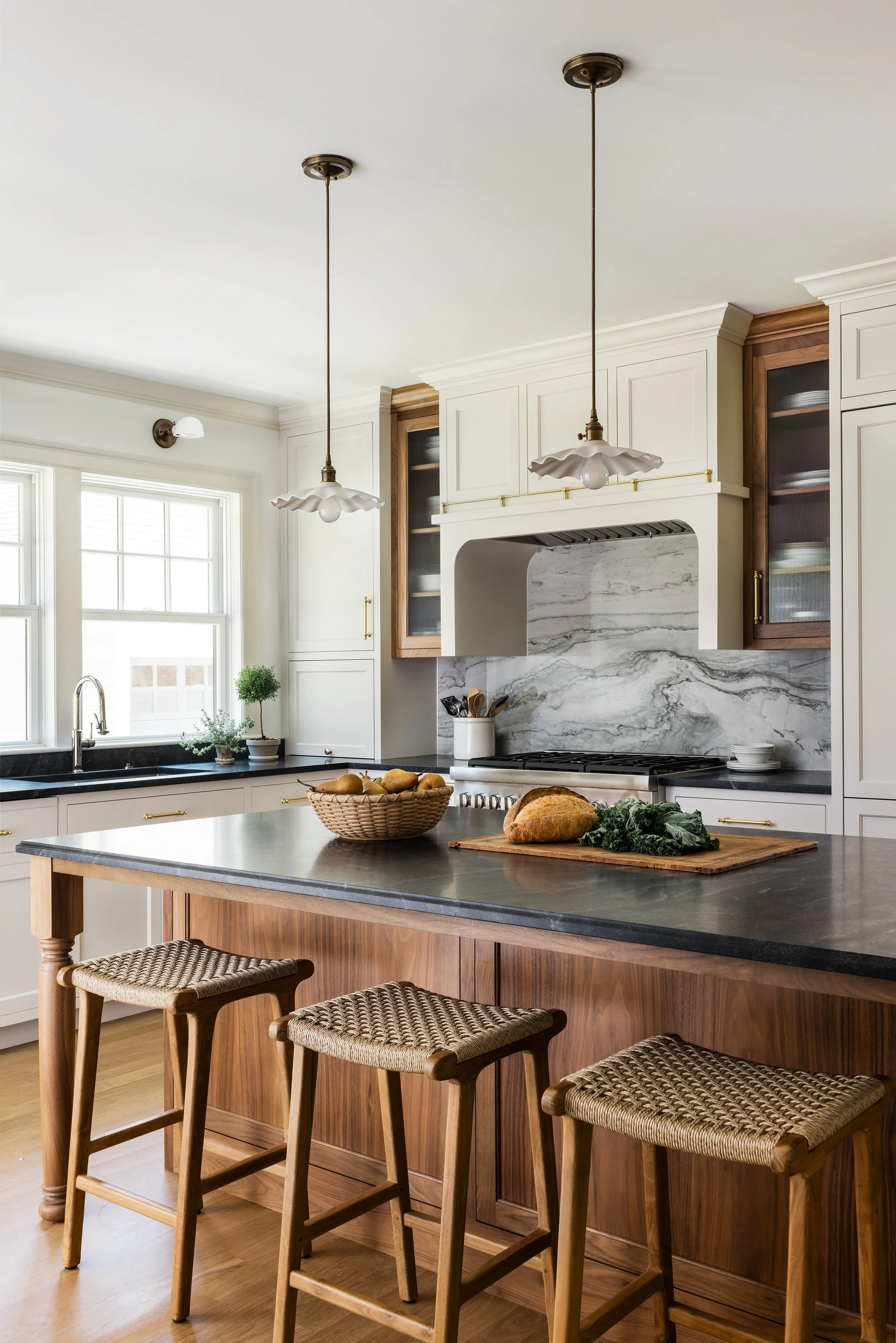 COLONIAL REVIVAL