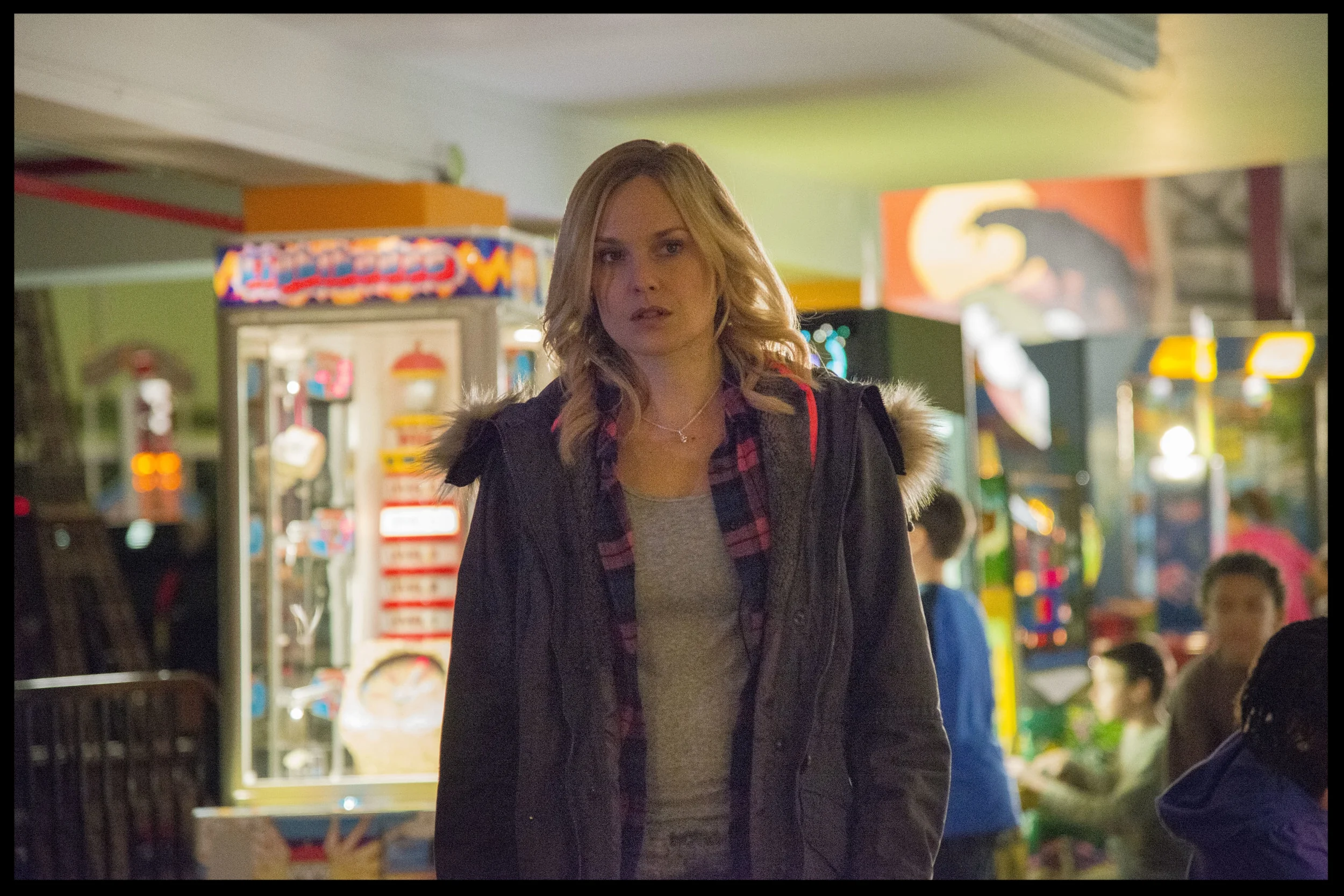 Laura Allen as Meg, her husband is a killer clown!