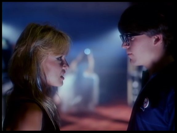 Spider and Calvin: the Sam and Diane of the film. 