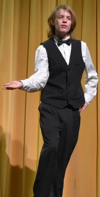 Ebin Salsman with his dialog of “Asylum” during the 2018 Dean Oratoricals. (photo by Jessyca Cardinell)
