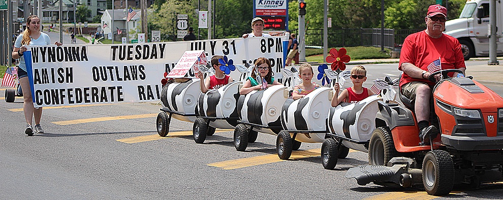 Gouverneur Chamber hosts Flag Day Parade 4 pic.jpg