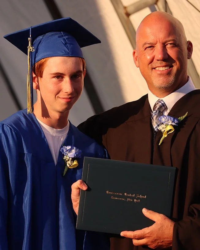 FRONT _ GRAD GOUV 14 pic copy.jpg