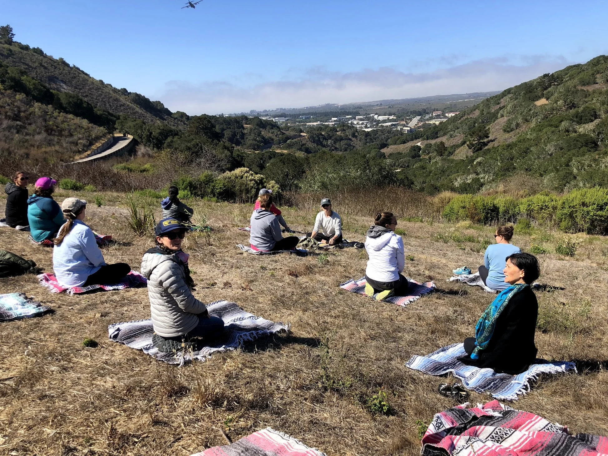 nextfemyoga4-min.jpg