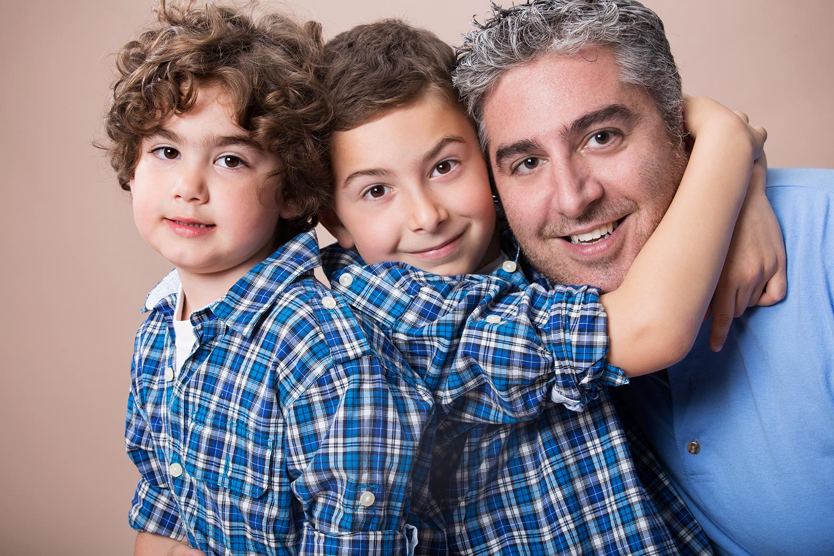Naysan_family.jpg