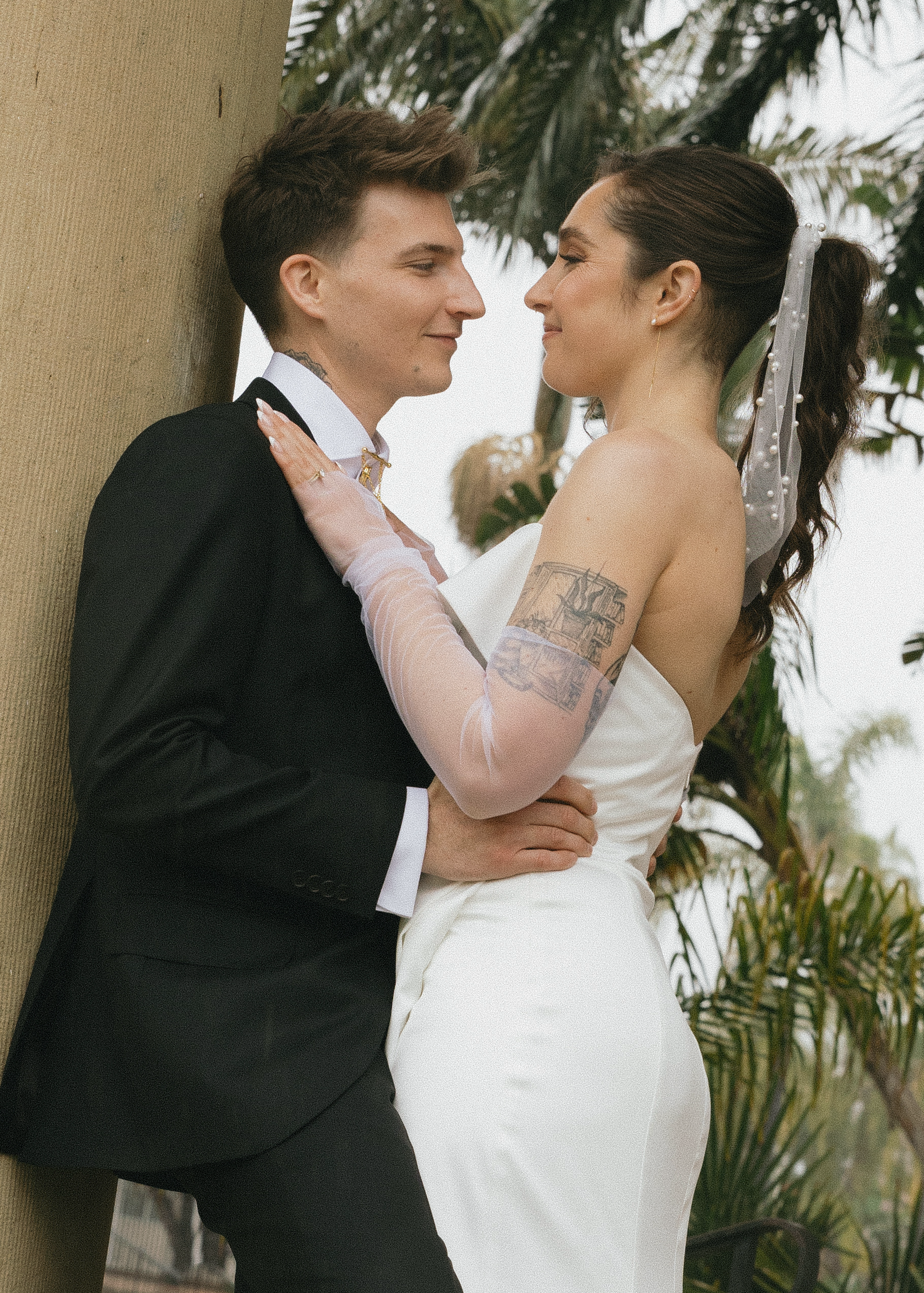 A Santa Barbara courthouse elopement