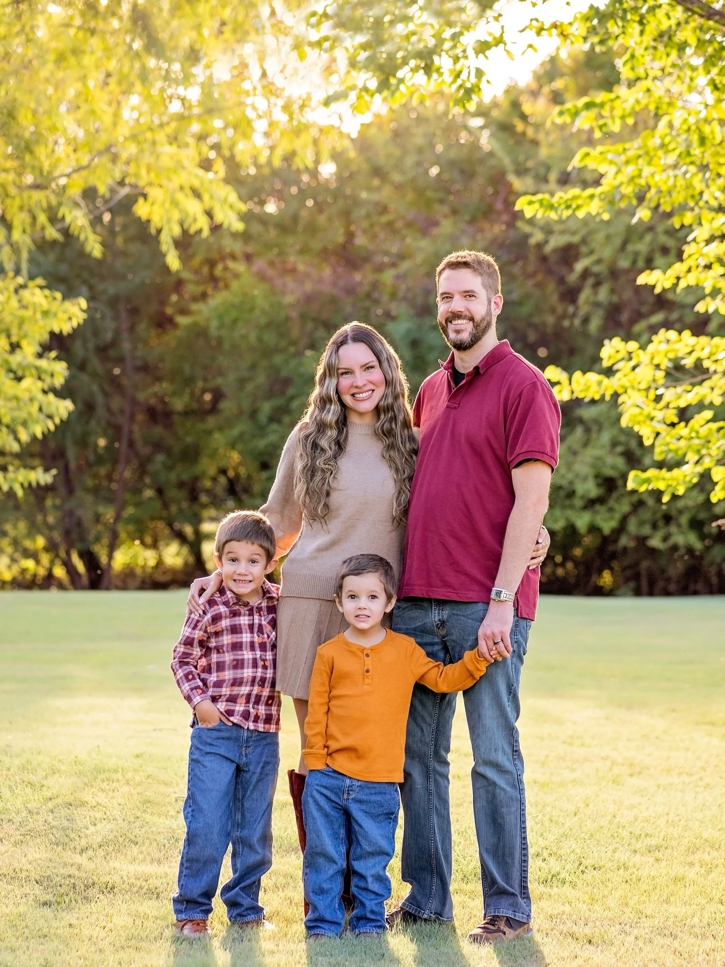 Can we have a moment for last nights adorable family?! This crew was a dream and so fun to chat, be goofy, and connect with✨

#prosper #celina #prosperphotographer #dfwphotographer #familyphotoshoot