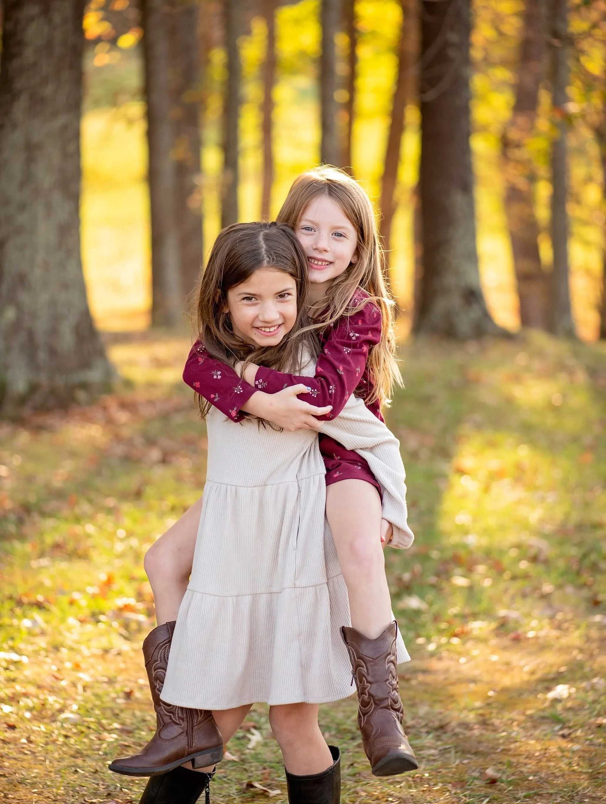 Fall Minis are in full swing and we officially have just three slots left till we are sold out!✨Link in bio🍂
#prospertx #celinatx #dfwphotographer #prosperphotographer