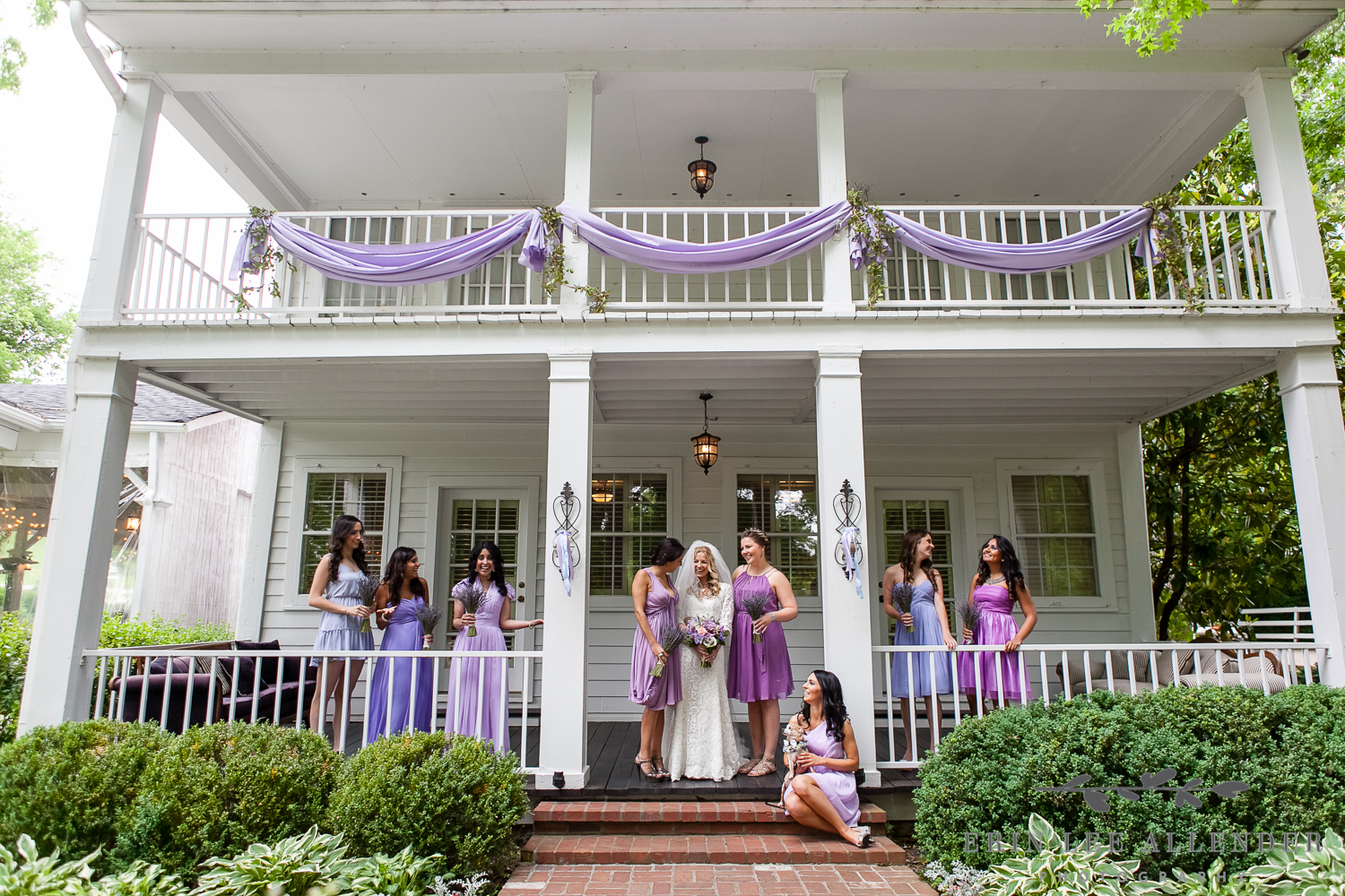 Bridesmaids_in_different_shades_of_purple