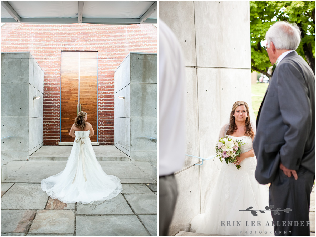 Bride_looks_at_Dad