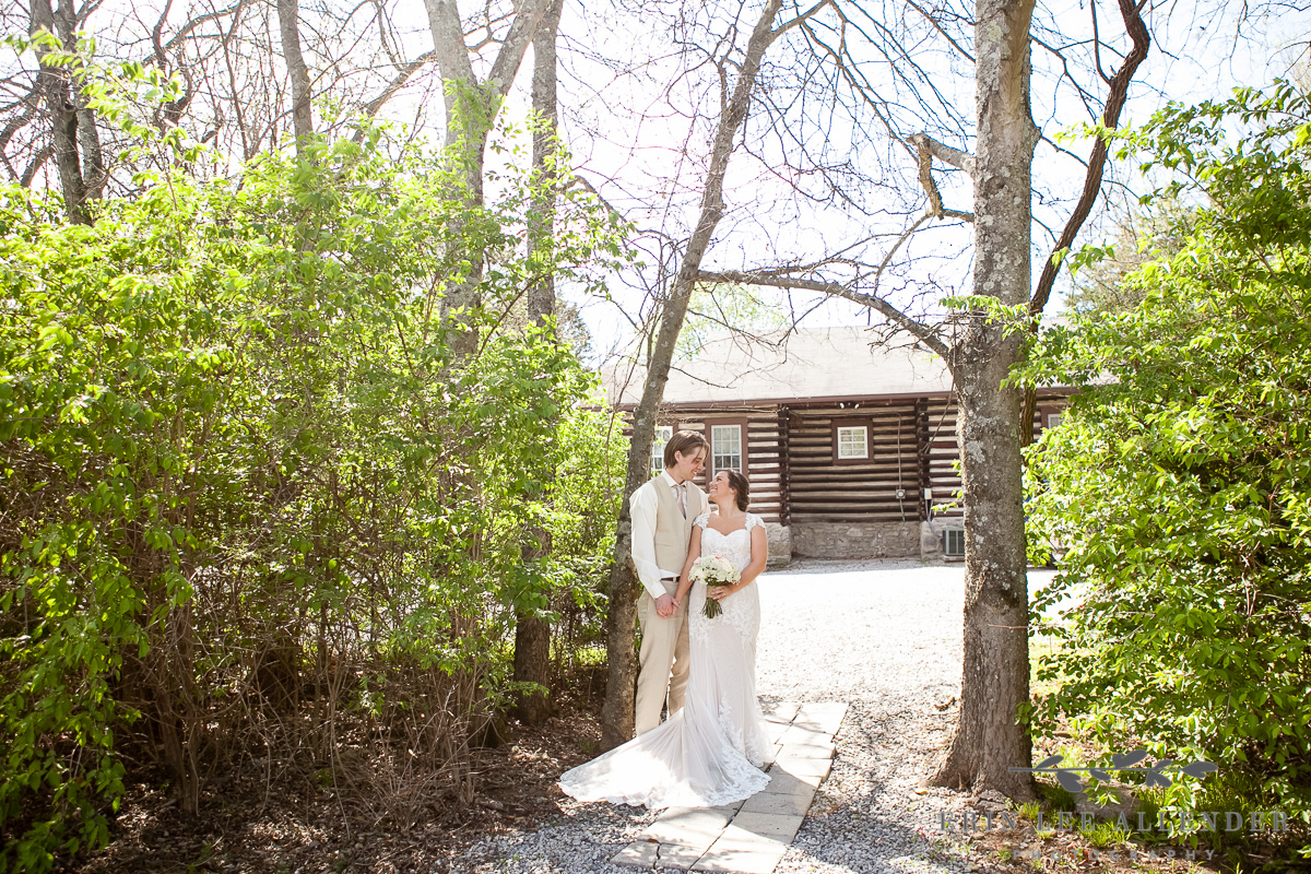 Bride_Groom_Cabin