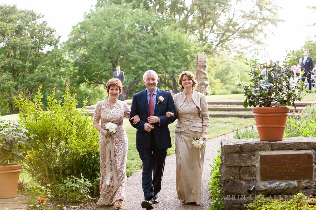 Mothers_Of_The_Bride_And_Groom