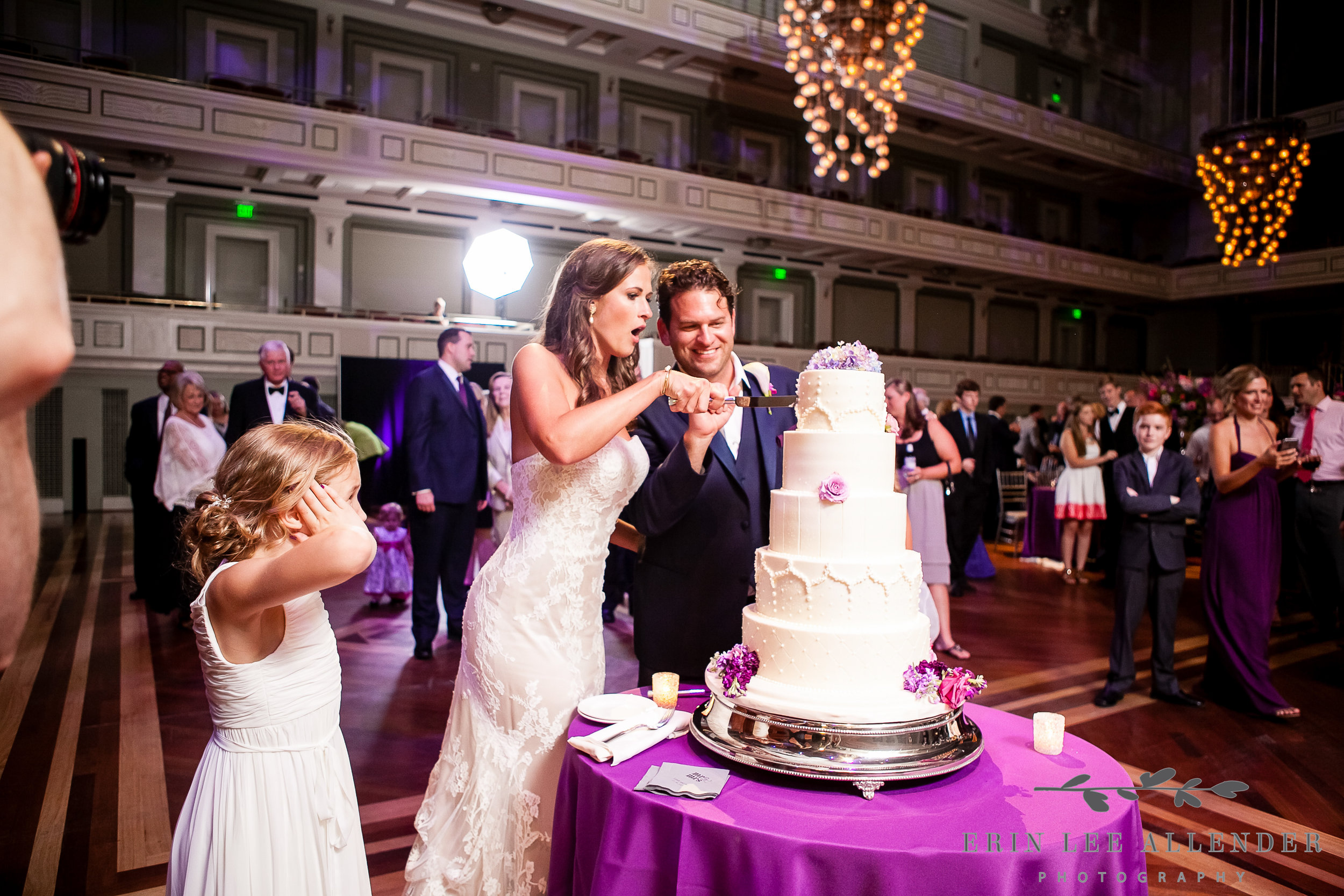 Wedding_Cake_Cutting