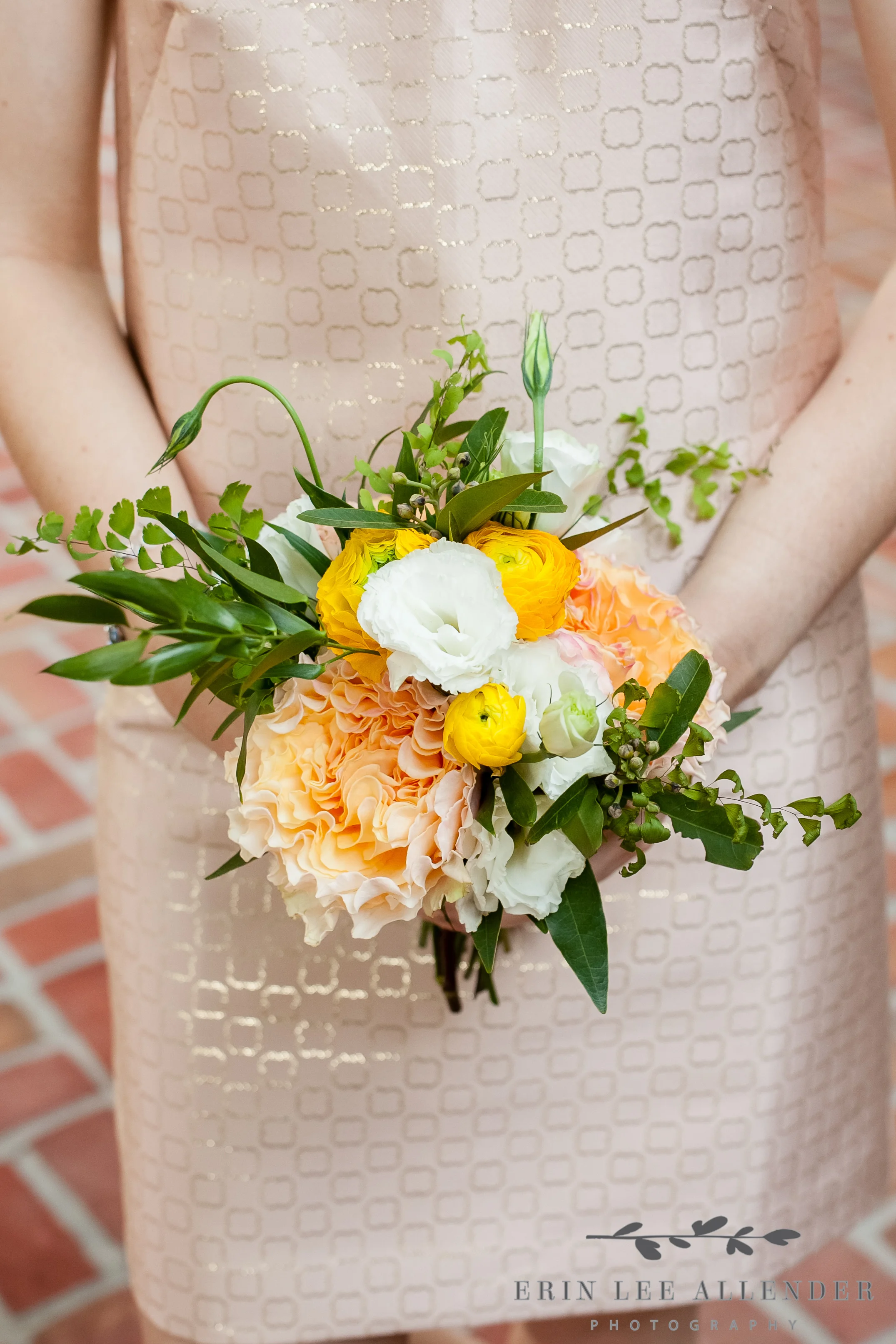 Different_Bridesmaids_Dresses_With_Bouquets