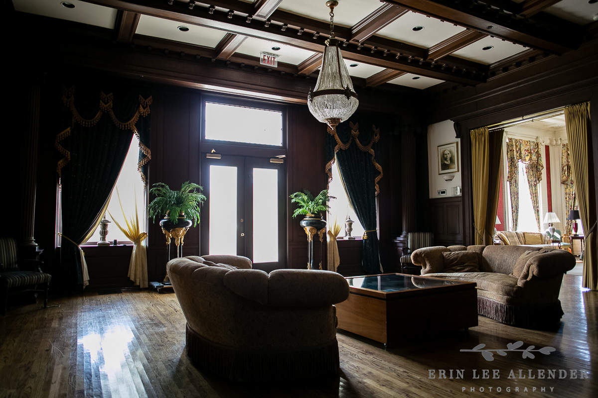 Main_Room_Mitchell_House_Lebanon_Tennessee