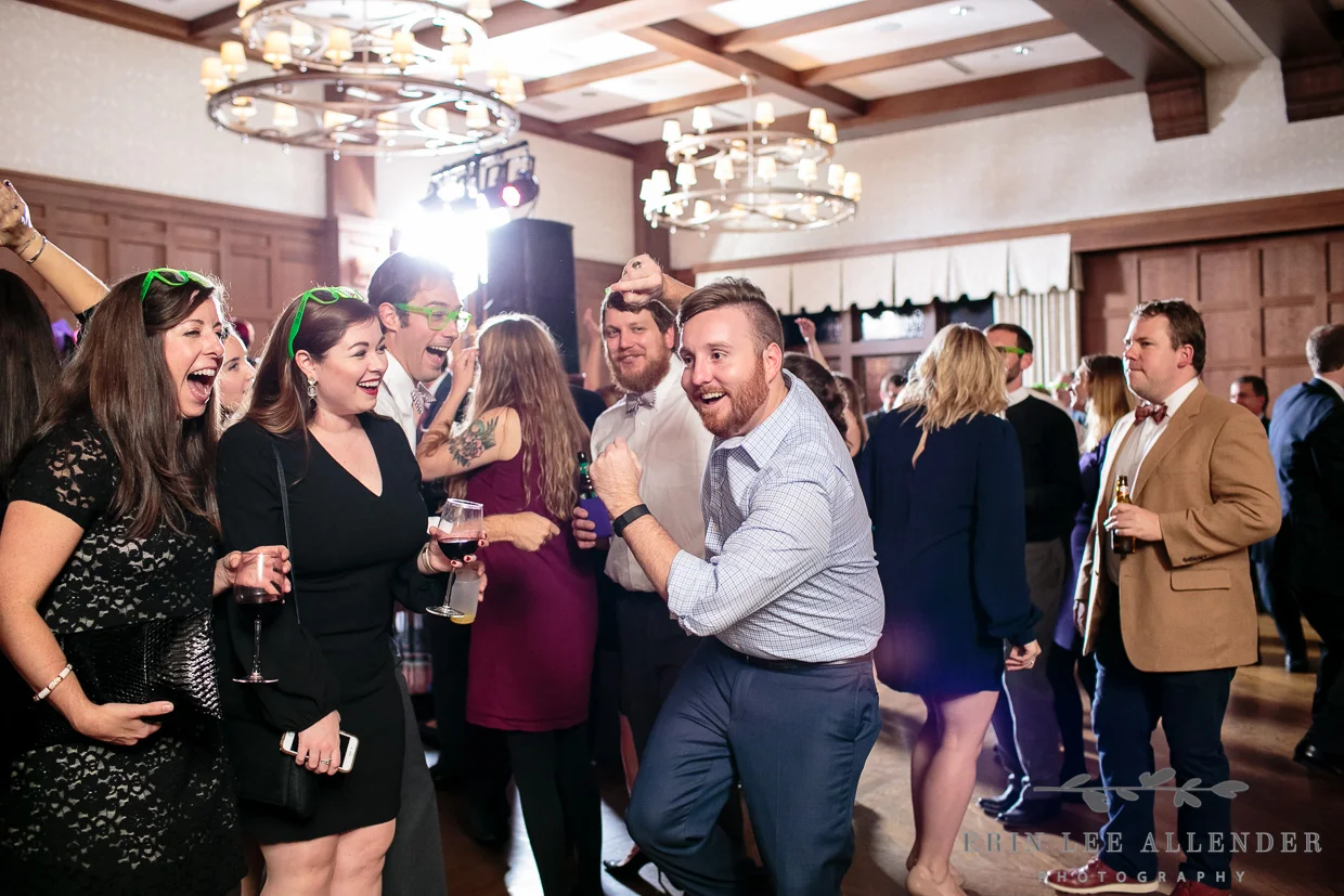Guest_Does_The_Carlton_at_Reception