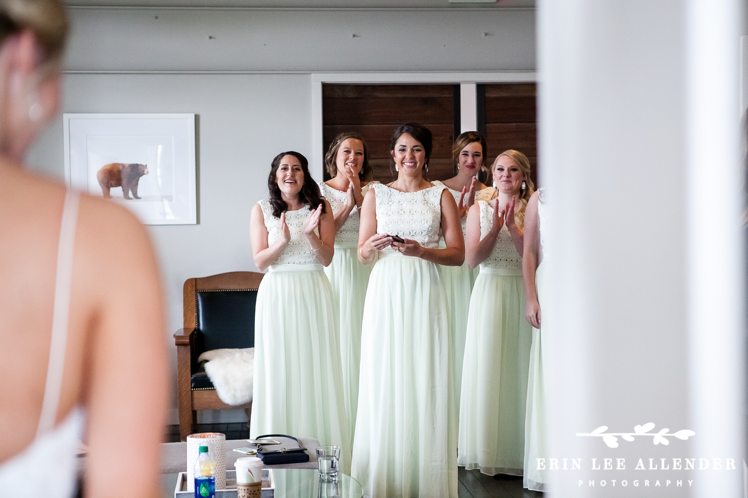Bridesmaids_See_Bride_For_First_Time