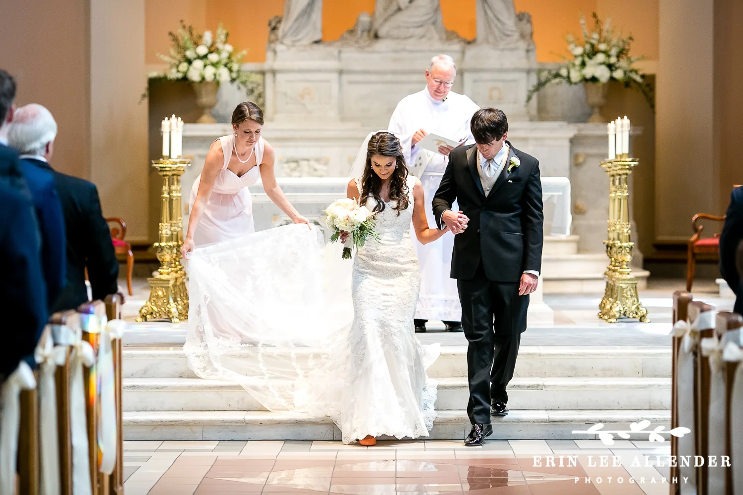 Maid_Of_honor_Straightens_Train