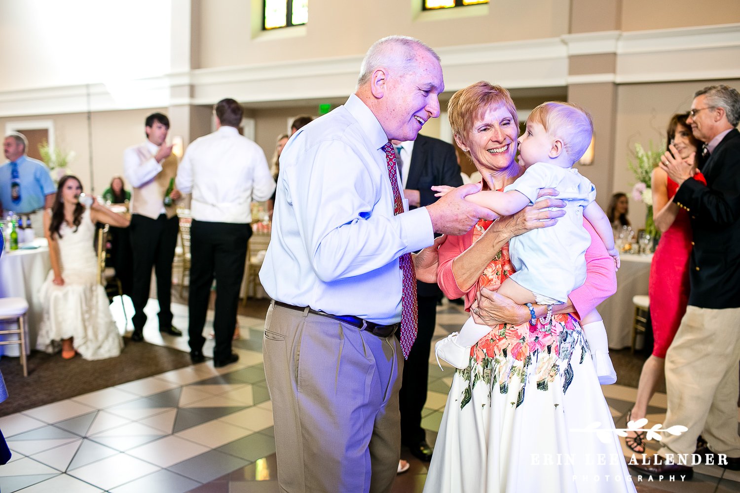 Grandparents_Dance_With_Grandchild