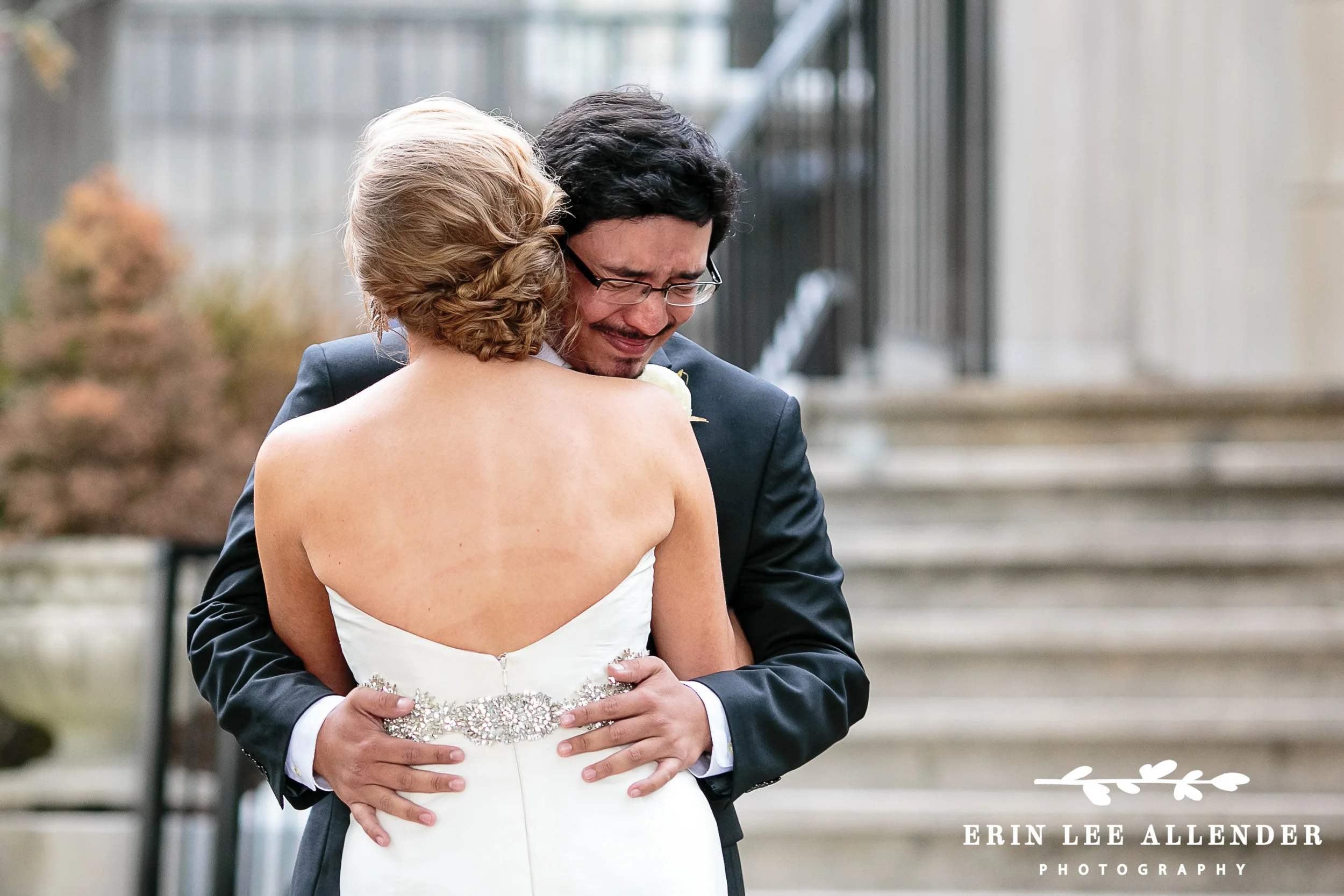 Groom_Cries_First_Look