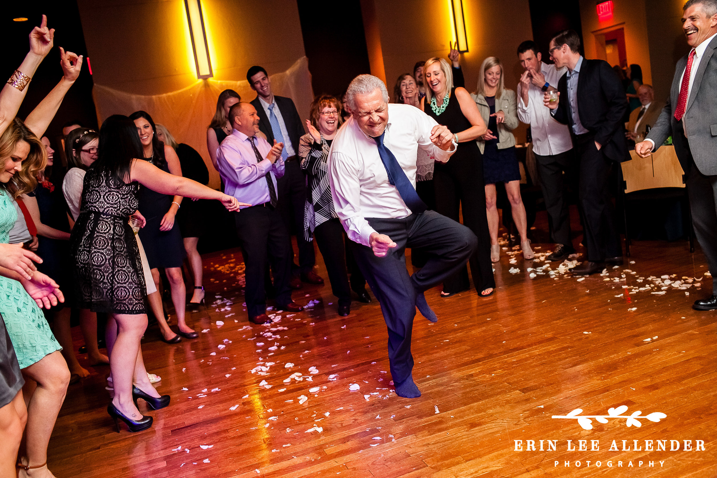 Dad_Dancing_at_Reception