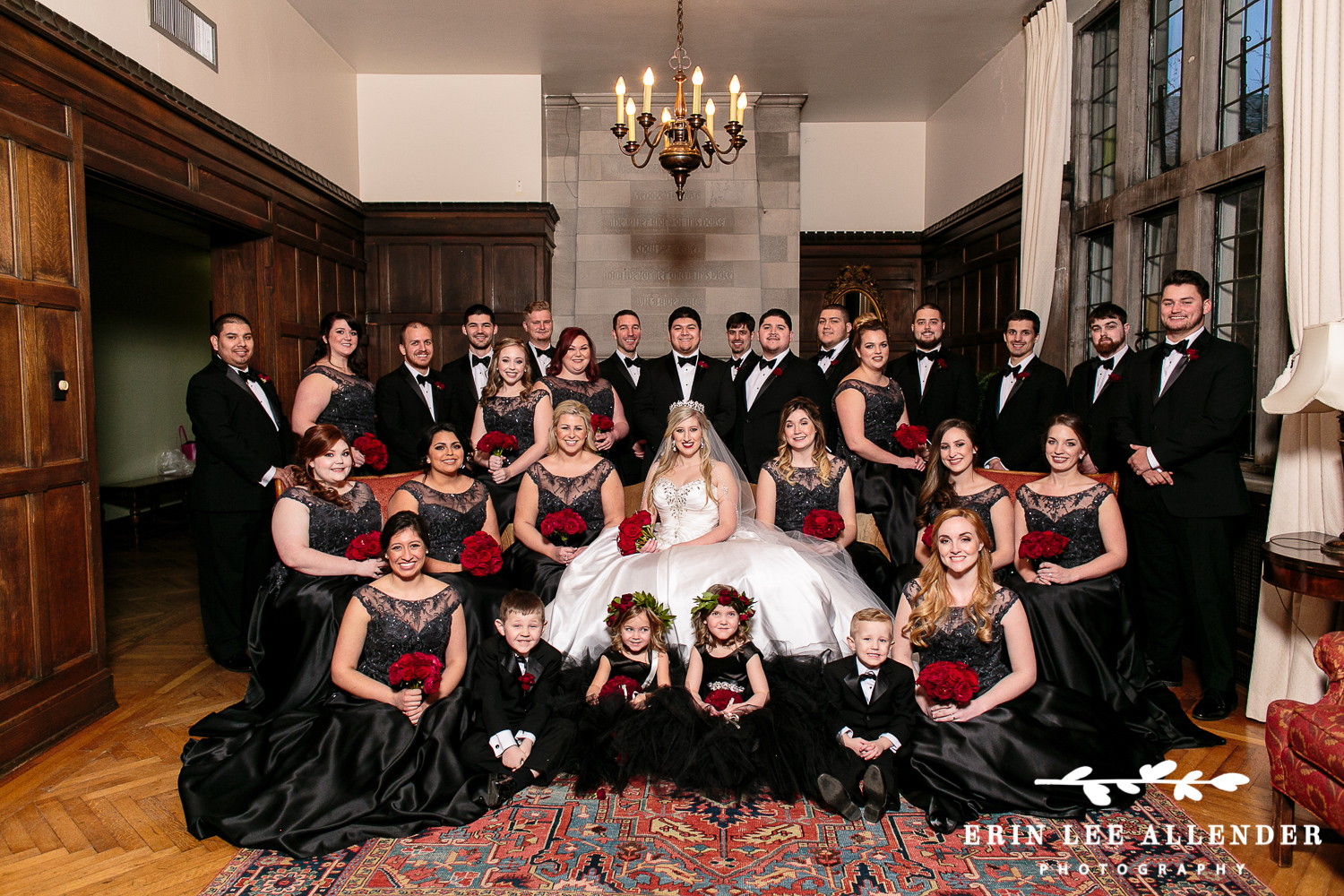 Classic_Bridal_Party_Photograph