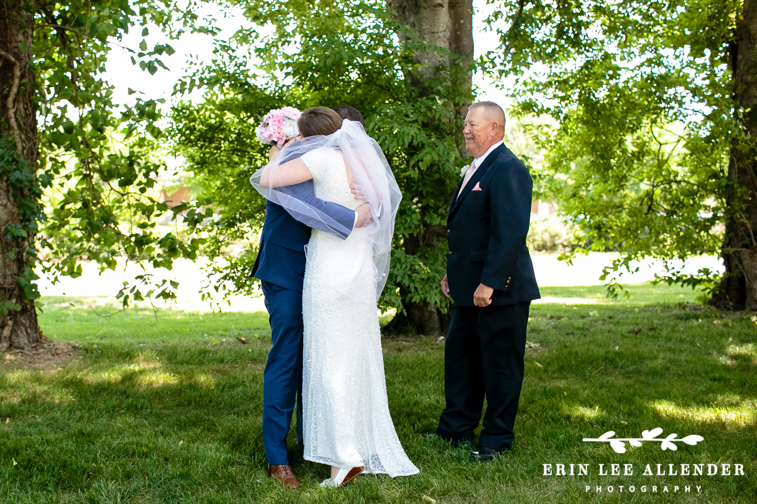 Dad_Gives_Bride_Away_First_Look