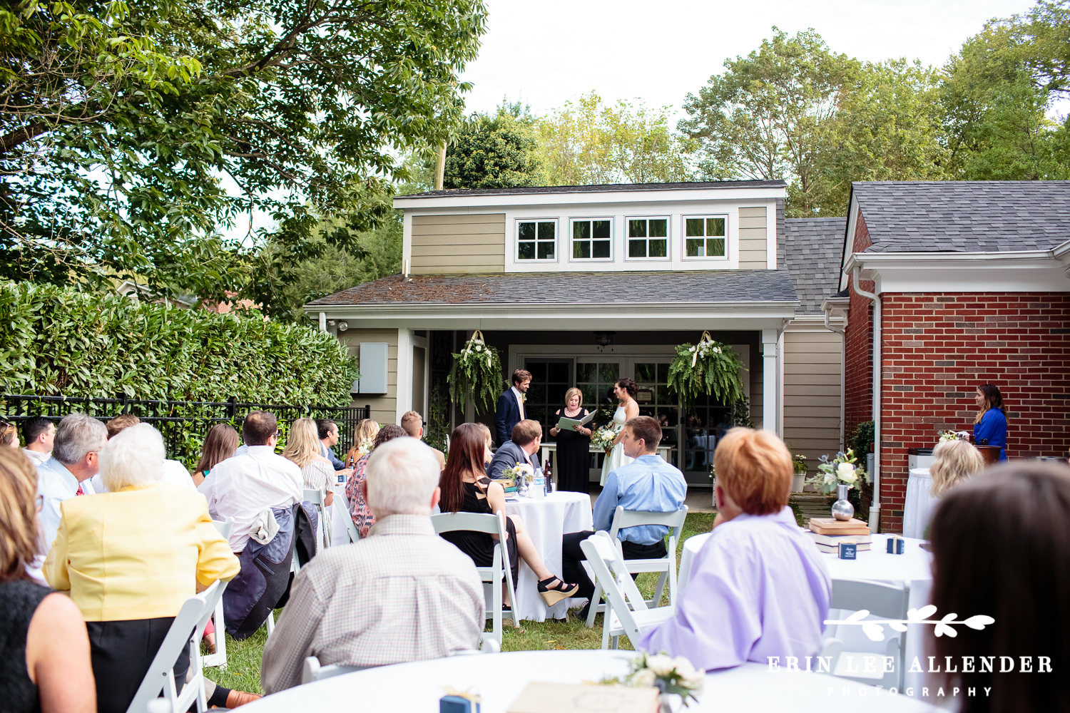 Wedding_Ceremony_Backyard