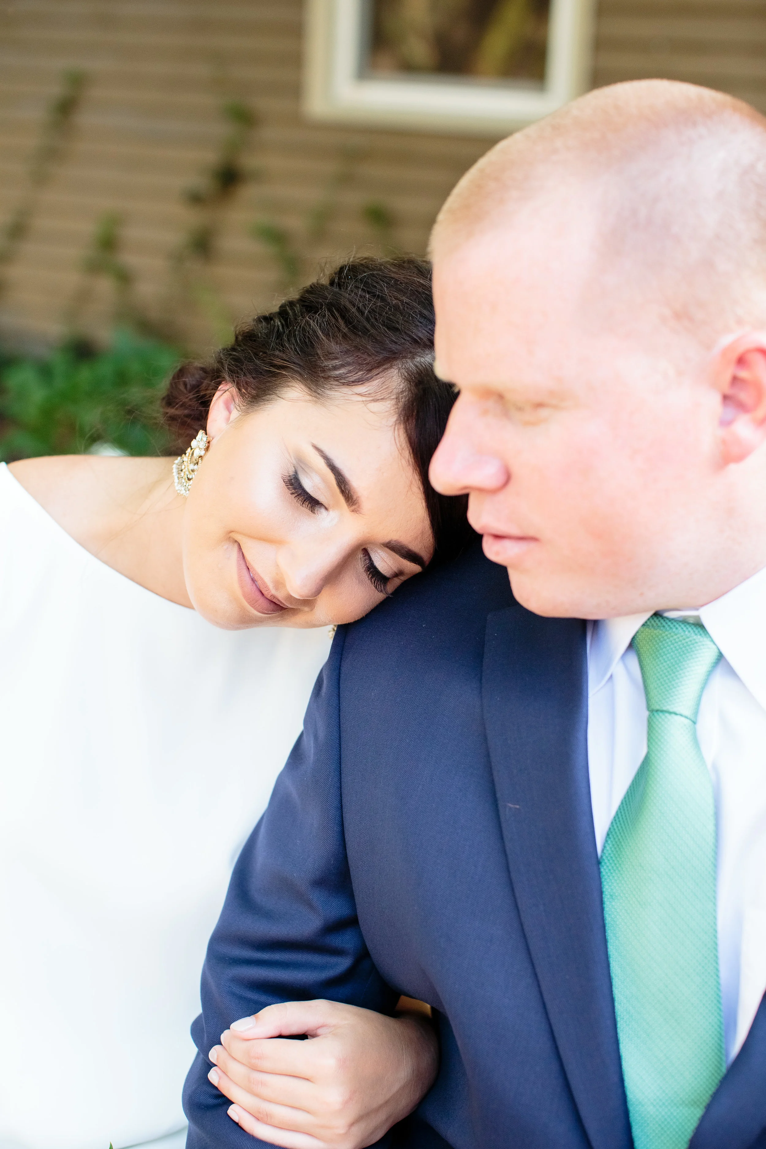 Sneak Peek Murfreesboro Private Home Wedding - Kayla &amp; Dillon