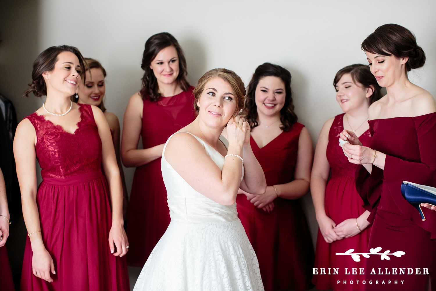 Bride_Putting_In_Earrings