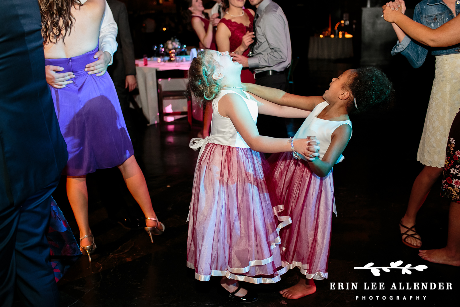 Flower_Girls_Dancing