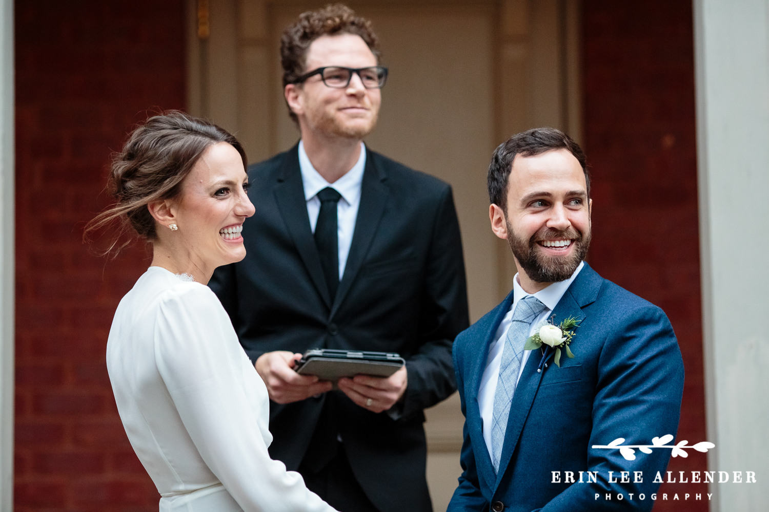 Couple_Laughs_During_Vows