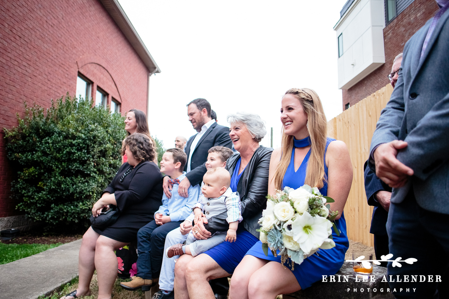 Family_Laughs_At_Wedding