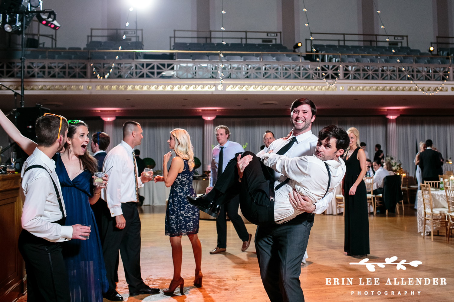 Groomsmen_Goofing_Around