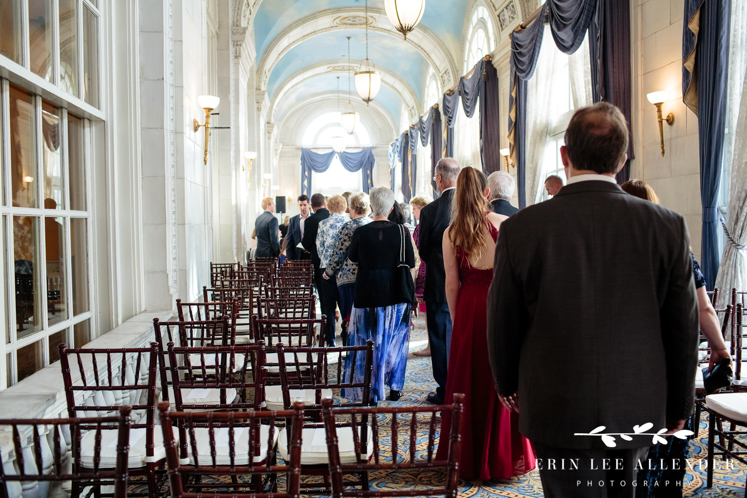 Guests_Arrive_At_Wedding