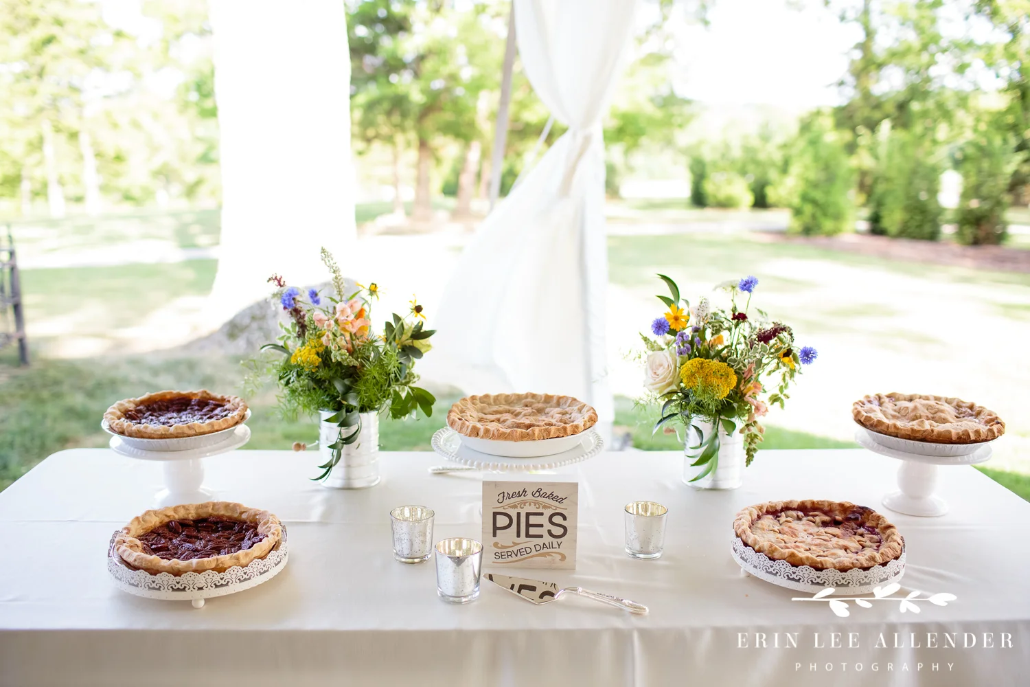 Wedding_Pie_Table