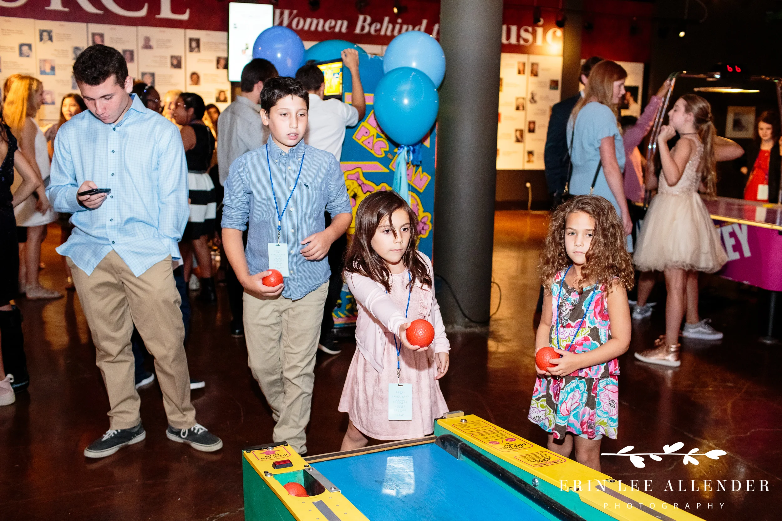 Kids_Playing_Ski_Ball